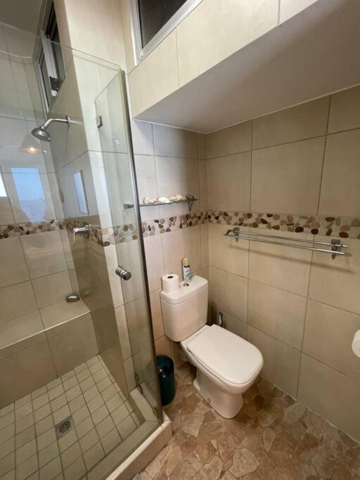 Modern And Stylish Pad With Stunning Ocean View * Ballito