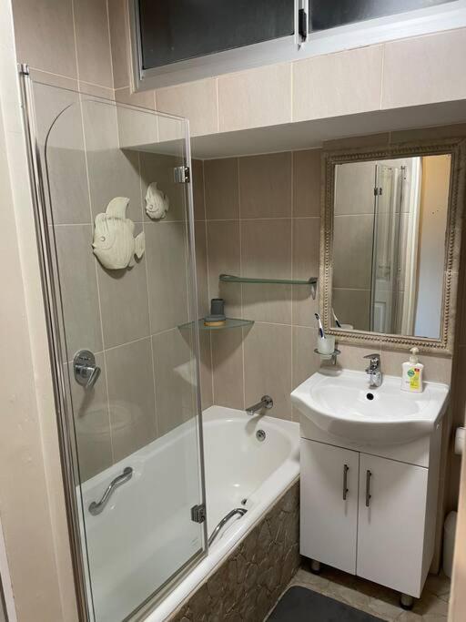 Appartement Modern And Stylish Pad With Stunning Ocean View *