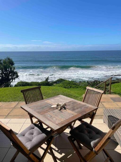 Apartment Modern And Stylish Pad With Stunning Ocean View