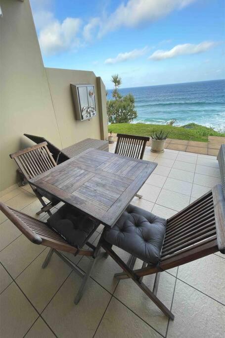 Modern And Stylish Pad With Stunning Ocean View *