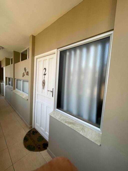 Modern And Stylish Pad With Stunning Ocean View Ballito