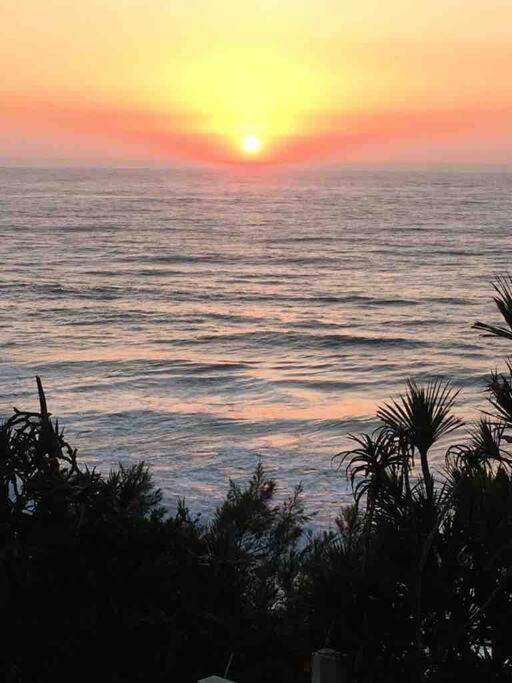 Apartment Modern And Stylish Pad With Stunning Ocean View Ballito